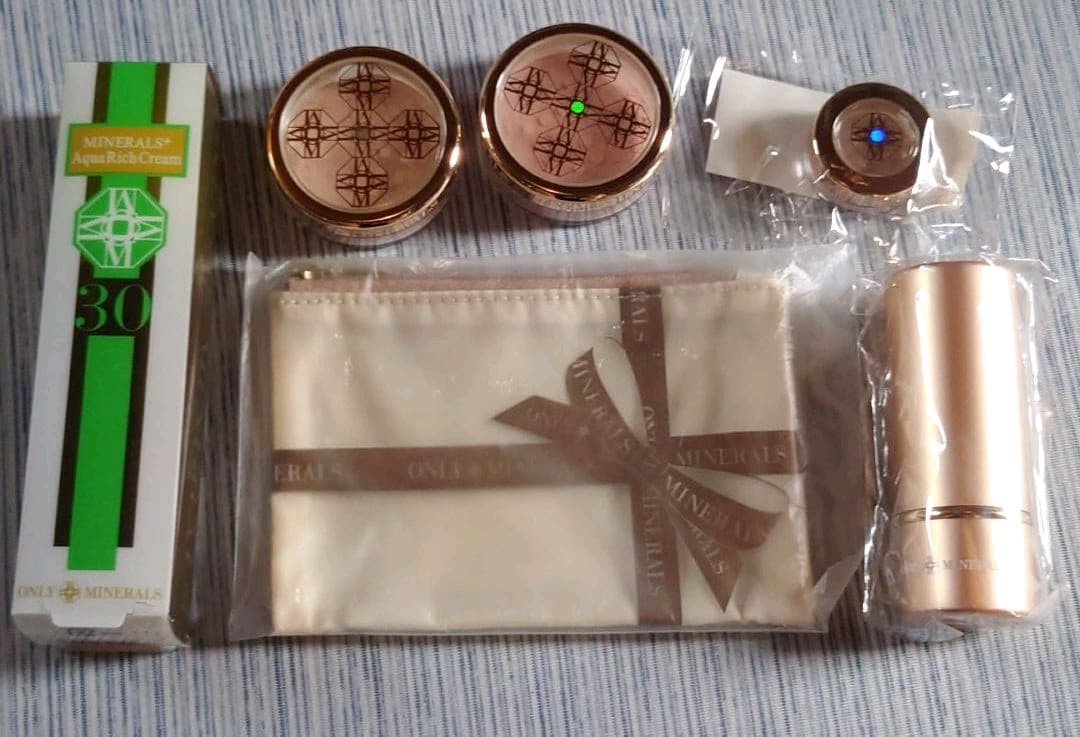 【新品】YA-MAN　フェースパウダーセット