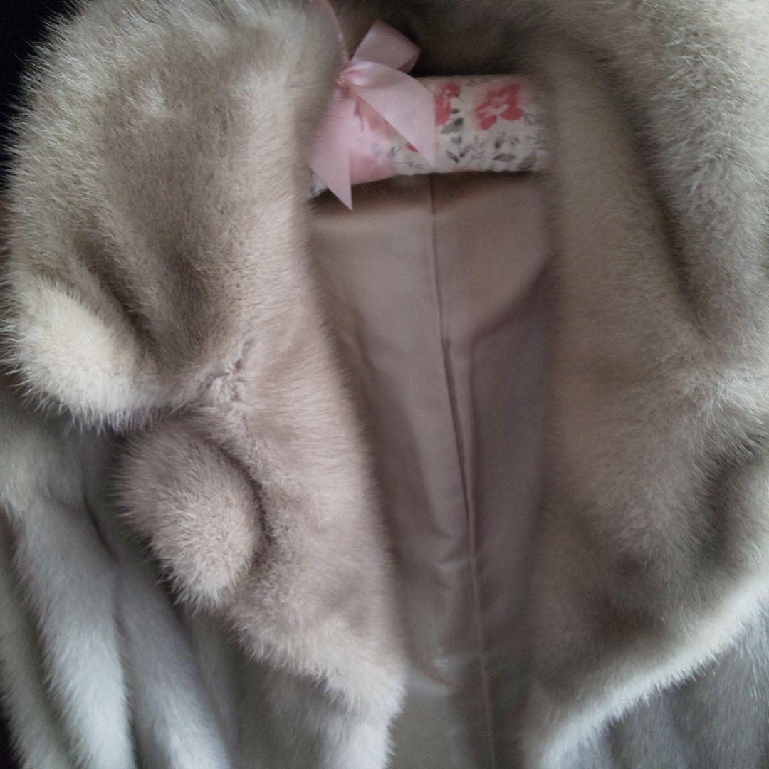 ミンク、 シルバーブルーです