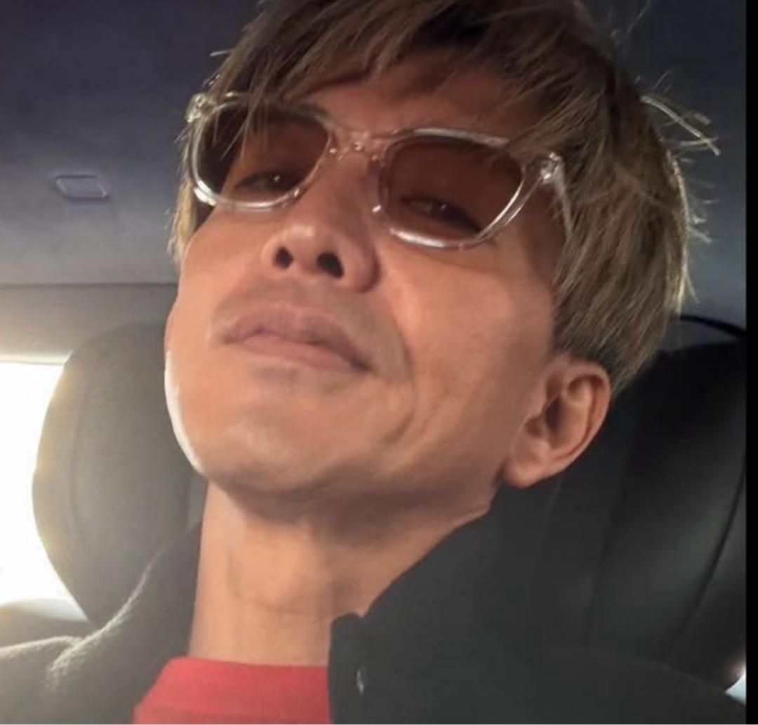 遅咲きの人気モデル！木村拓哉　owndays サングラス　クリアグレー