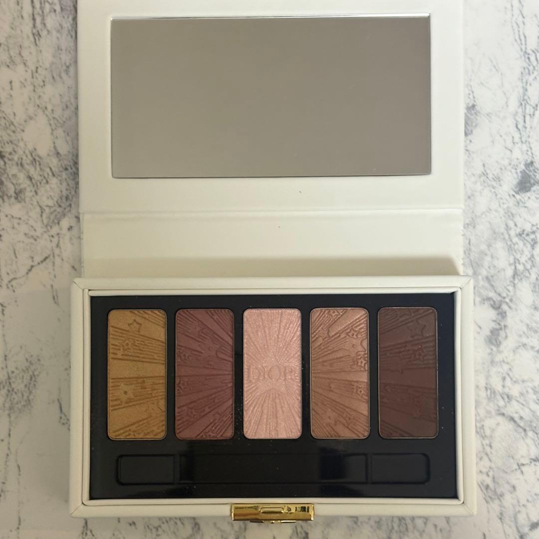 DIOR クチュール アイ パレット（ホリデー コレクション 2025 ）