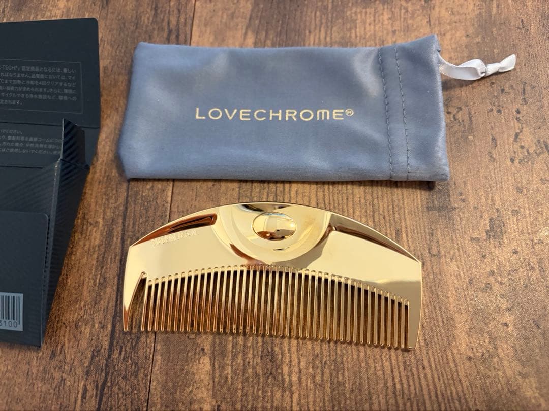 LOVECHROME ゴールド ヘアコーム　K24 ツキ　GOLD ラブクロム
