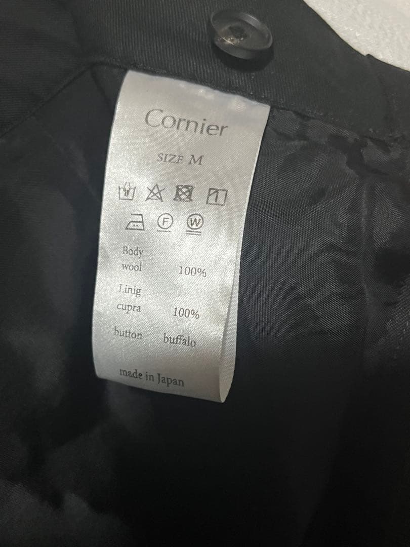 cornier コルニエ　スラックス