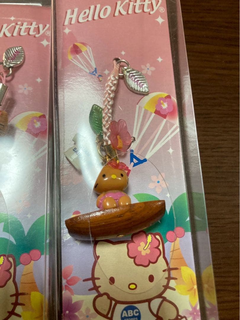 希少 激レア 新品 ご当地 ハローキティ グアム サイパン 日焼け ストラップ