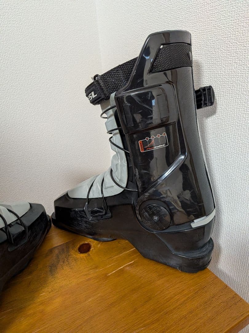 クナイスル　フレクソン　スキーブーツ　モーグル　フリースタイル　26cm　中古