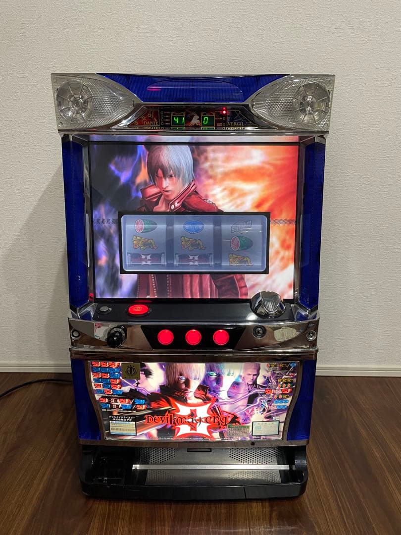 デビルメイクライ3 実機スロットマシーン　送料込み❗️