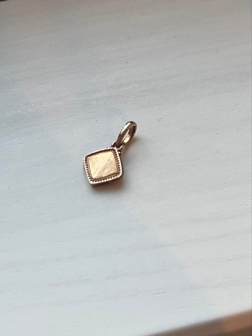 アガット　agete k5ダイヤモンドチャーム