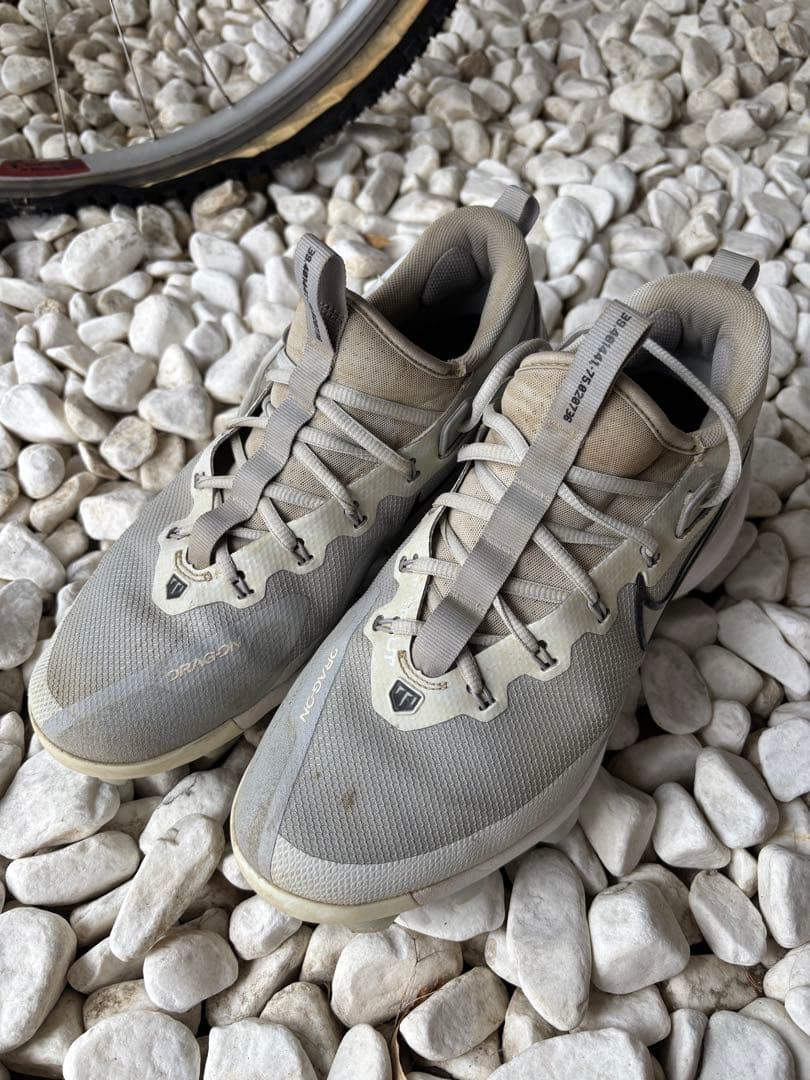 ナイキ フォース ズーム トラウト9 エリート MCS ポイントスパイク グレー