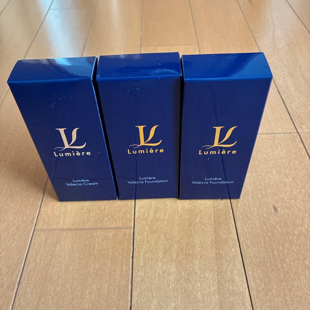 ヴァレシア　ファンデーション&クリーム