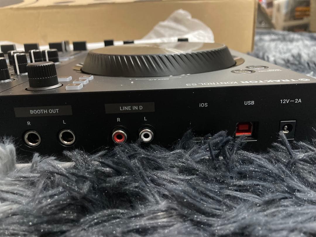 B0101)Traktor Kontrol S3 Djコントローラー