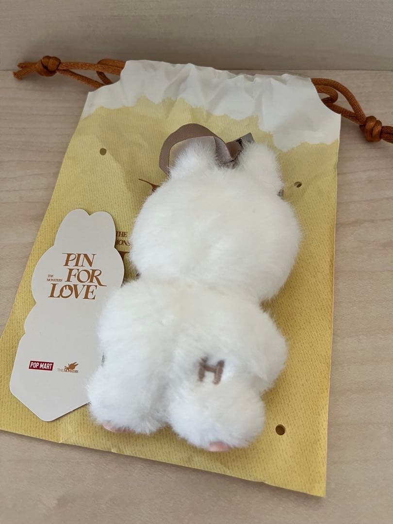POPMART PIN FOR LOVE ぬいぐるみ ラブブ イニシャル　H