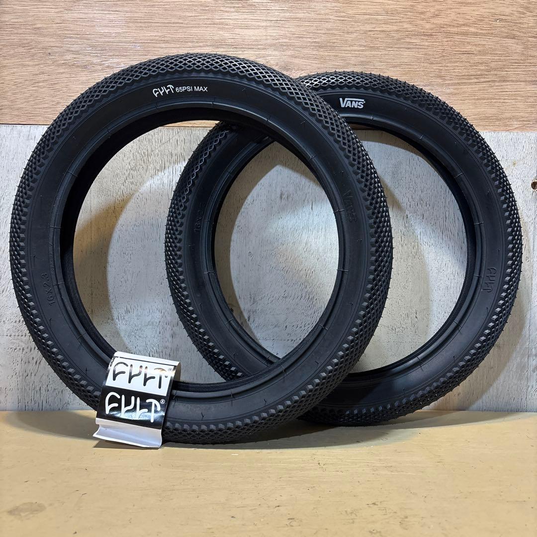VANS x CULT TIRE BMX タイヤ 16” x 2.3” ブラック