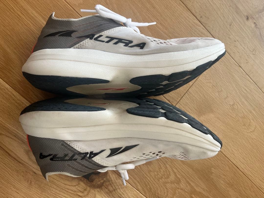 アルトラ　バニッシュカーボン　メンズ　8