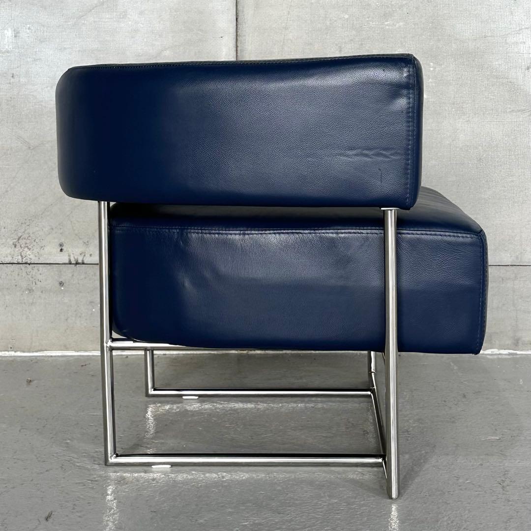 合皮クラブチェア◎ モダンデザインラウンジチェア／低座面／店舗・サロン・書斎