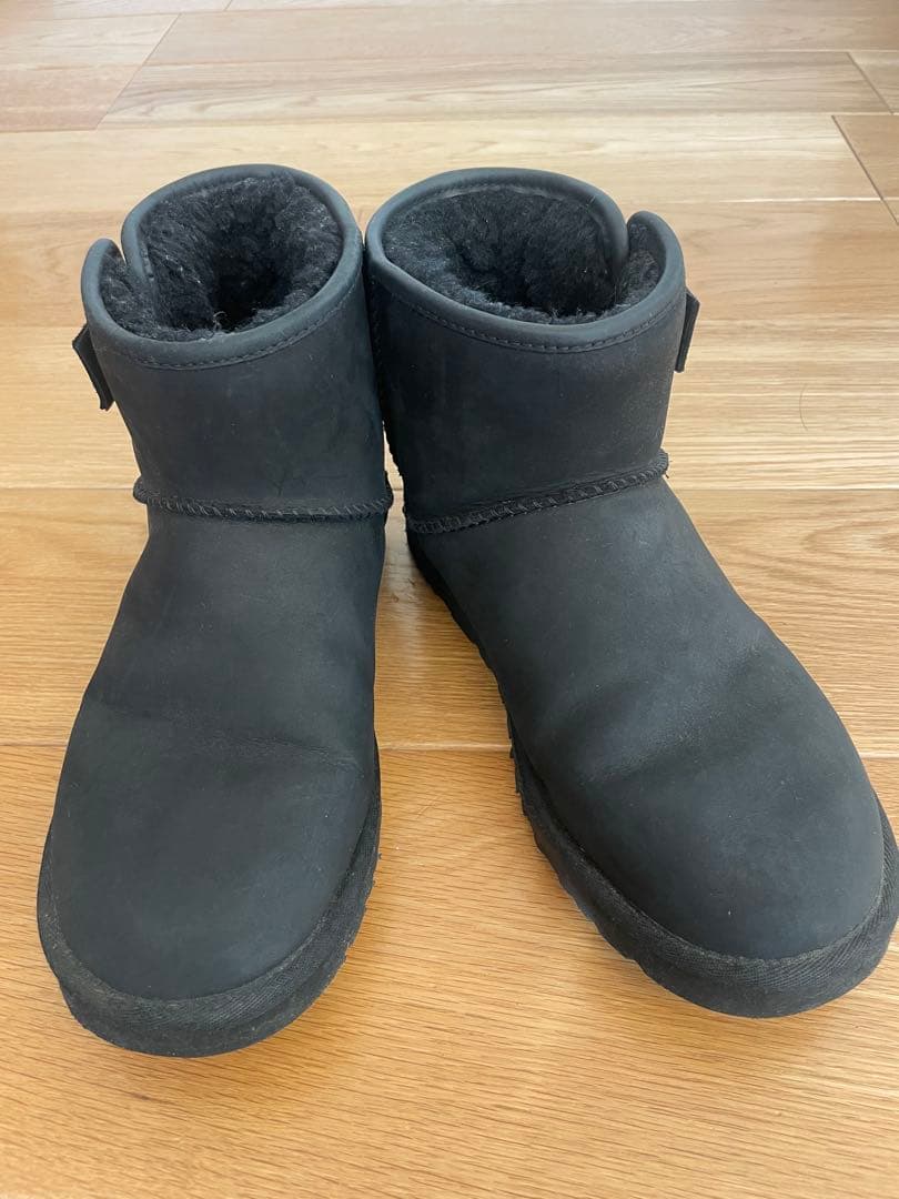 展示品　未使用　UGGブーツ（Beni 25cm）箱付き