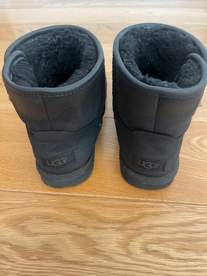 展示品　未使用　UGGブーツ（Beni 25cm）箱付き