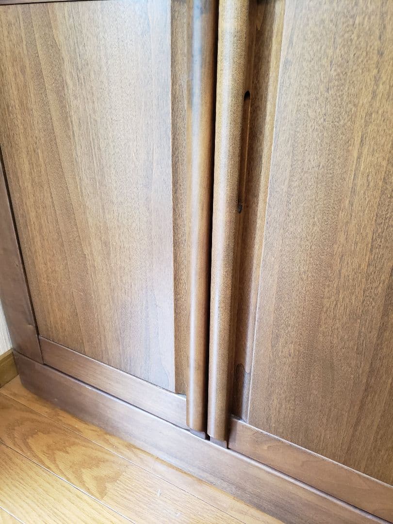 最終値下げ※井口家具※木製ブラウン食器棚 ガラス扉付き