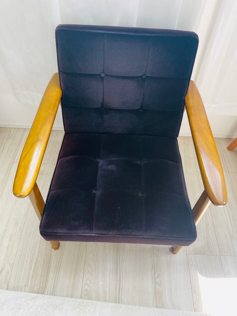 カリモク　モケットブラック　限定　Kチェア