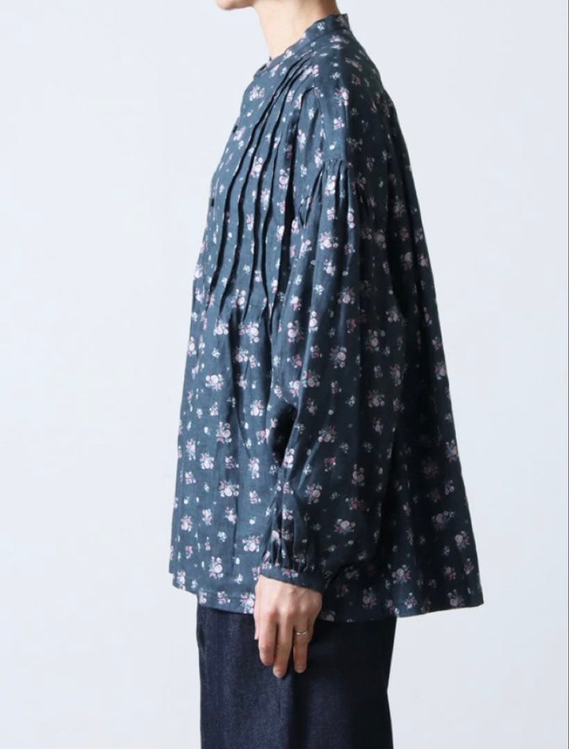 ◼︎新品　ICHI Antiquites リネンフローラルパターンピンタックシャツ