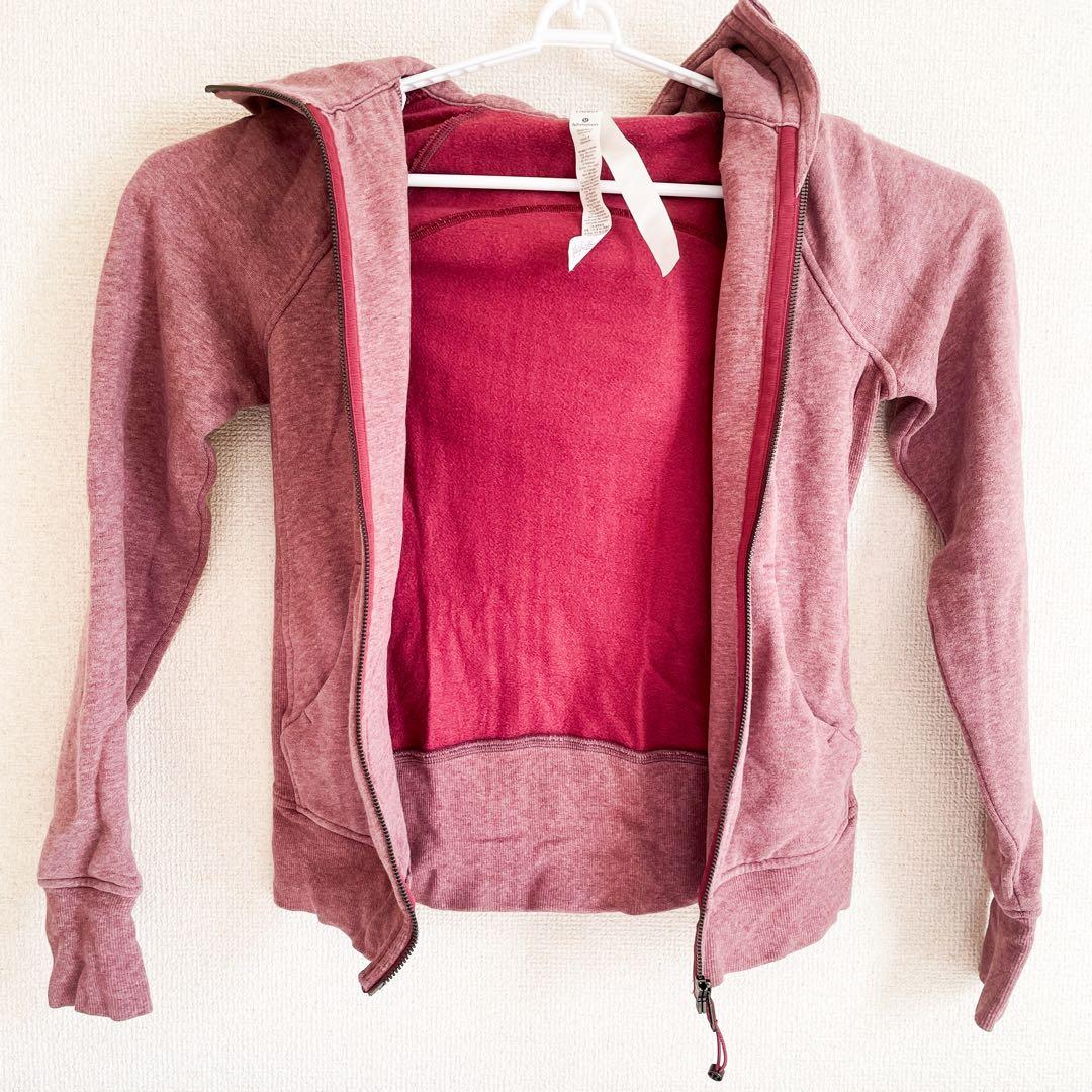 lululemonスクーバフルジップフーディー（フード付きパーカー水色）