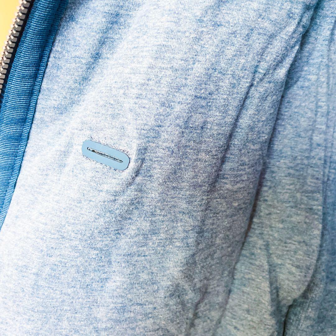 lululemonスクーバフルジップフーディー（フード付きパーカー水色）