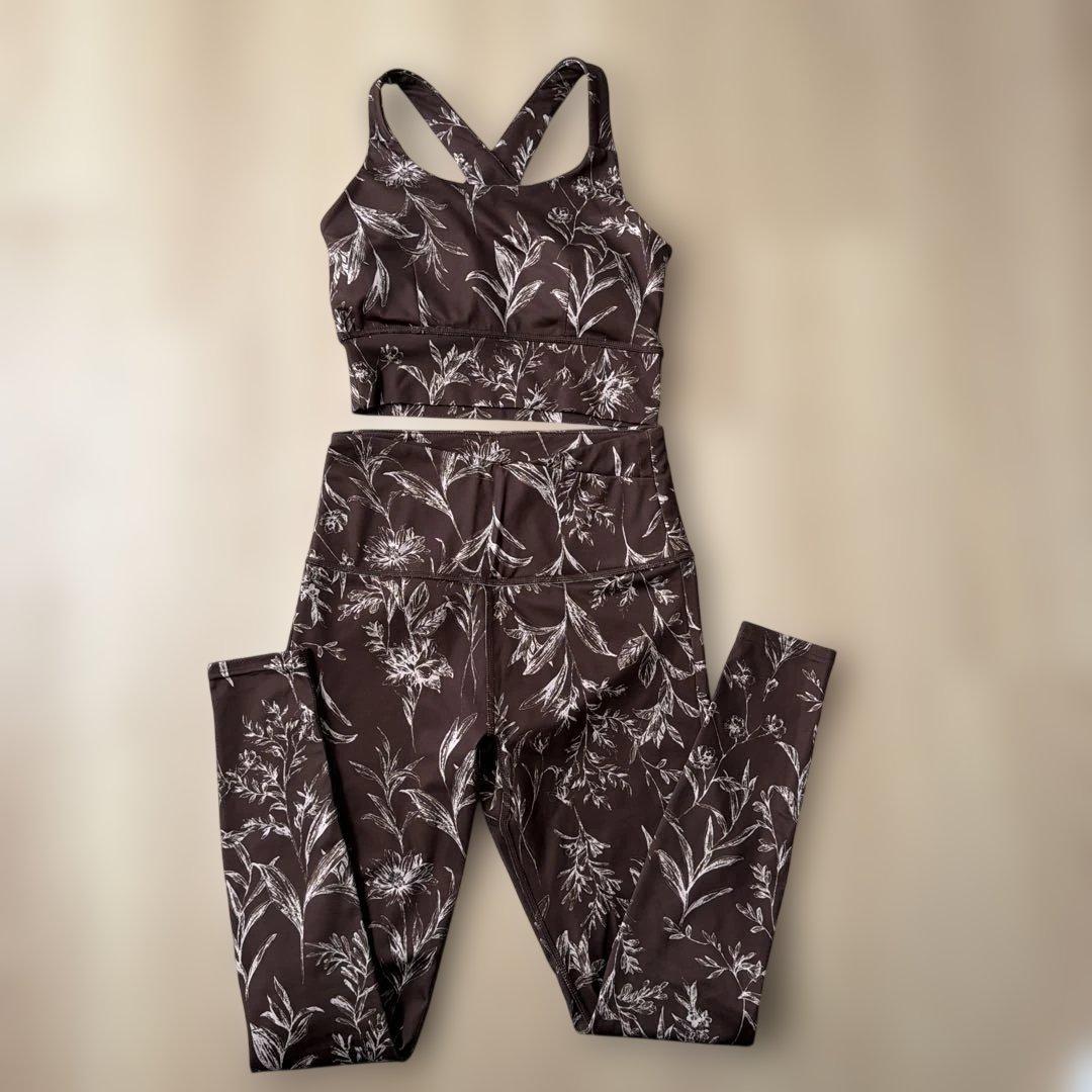 emmi yoga ボタニカル柄 ヨガウェア 上下セット ブラウン