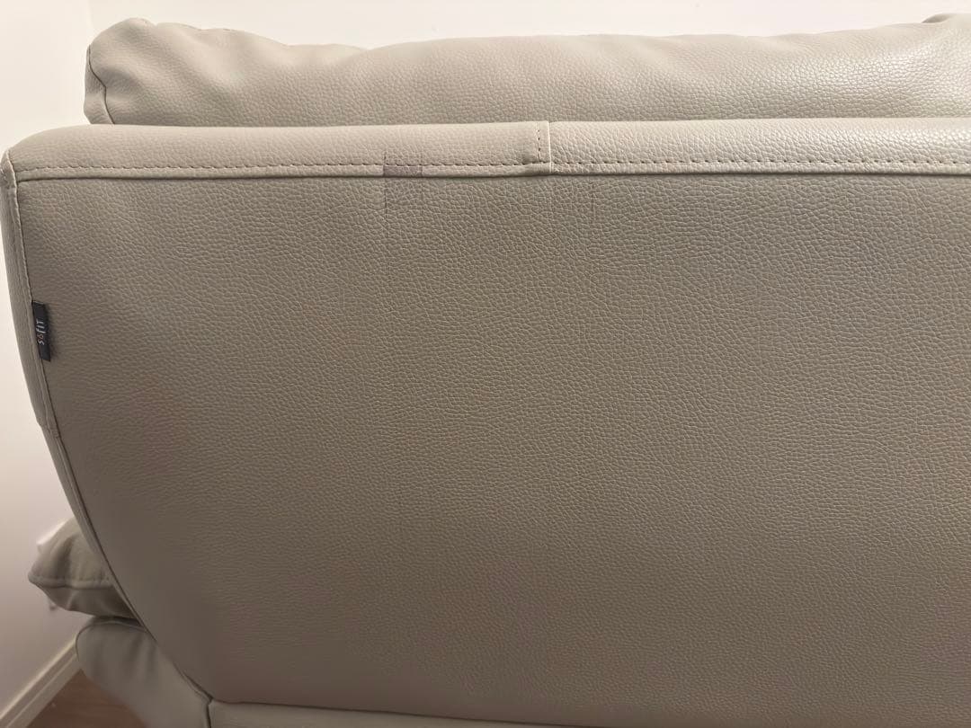 リョウイチ　グレー　レザー 2人掛けハイバックソファ