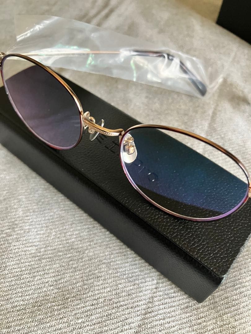 ミエルPro オーバル型老眼鏡 グラデーションレンズ