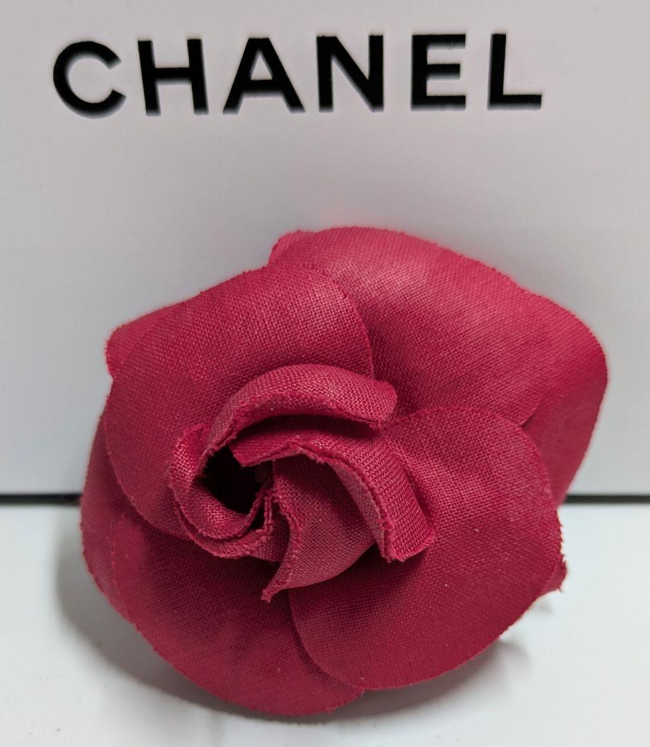 CHANEL シャネル　カメリアブローチ　コサージュレッド×ゴールド