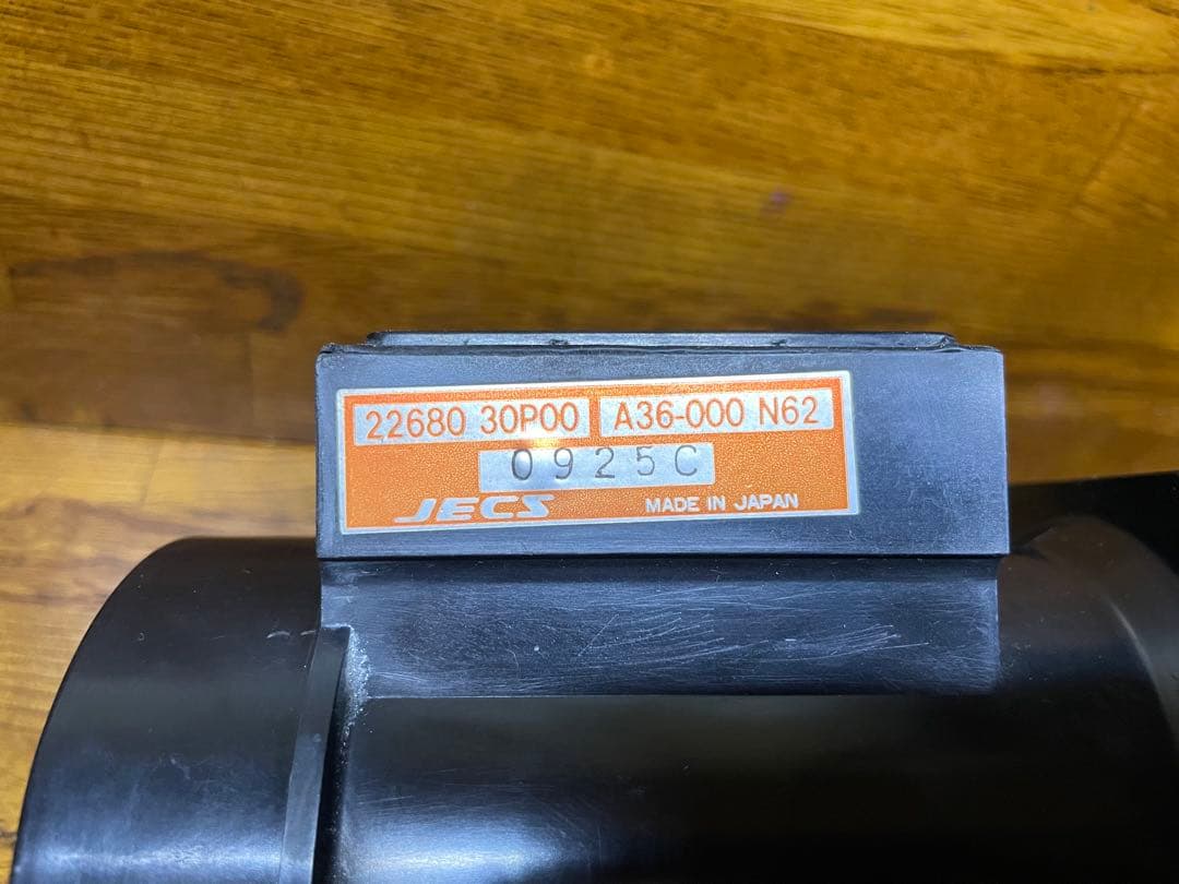 送料無料　日産　純正　Z32 エアフロ