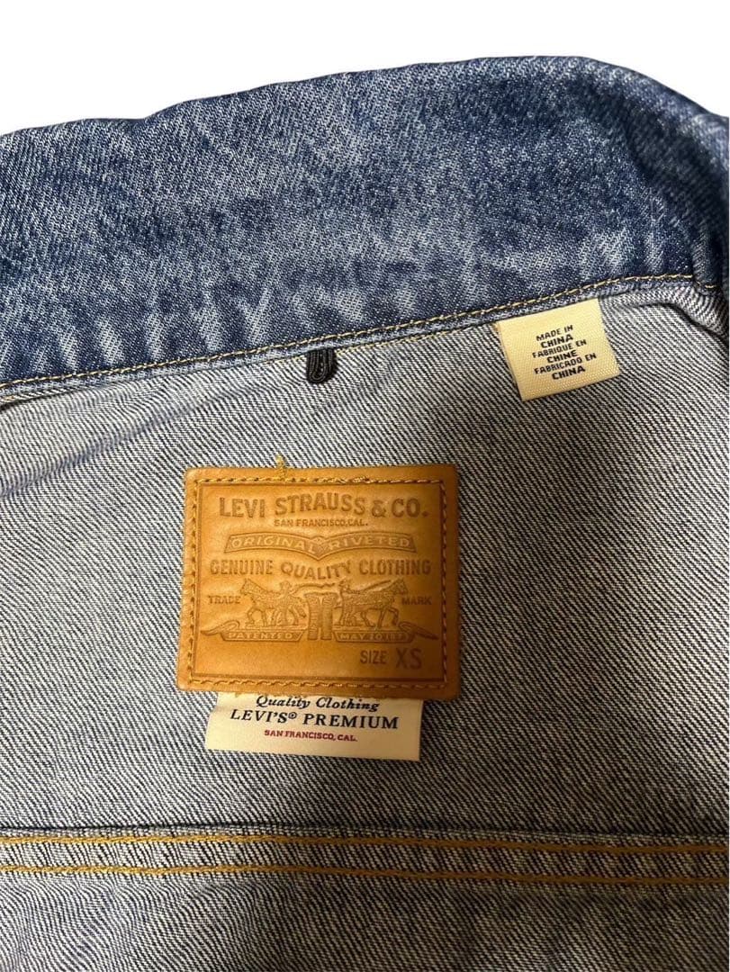 美品◎新品付きLevi'sリーバイスデニムジャケット 3ウェイ　花柄