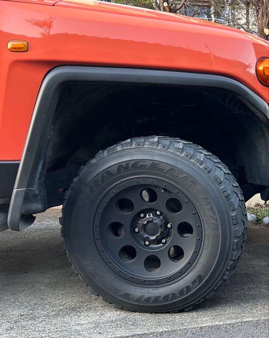 fjクルーザー グッドイヤー　16インチ　アルミ　MT ハイラックス