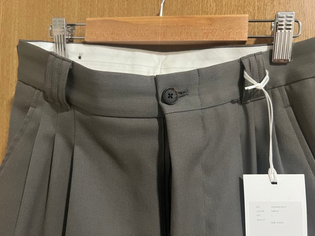 パンツ YOKE 25AW 3pleated Wide-leg Trousers