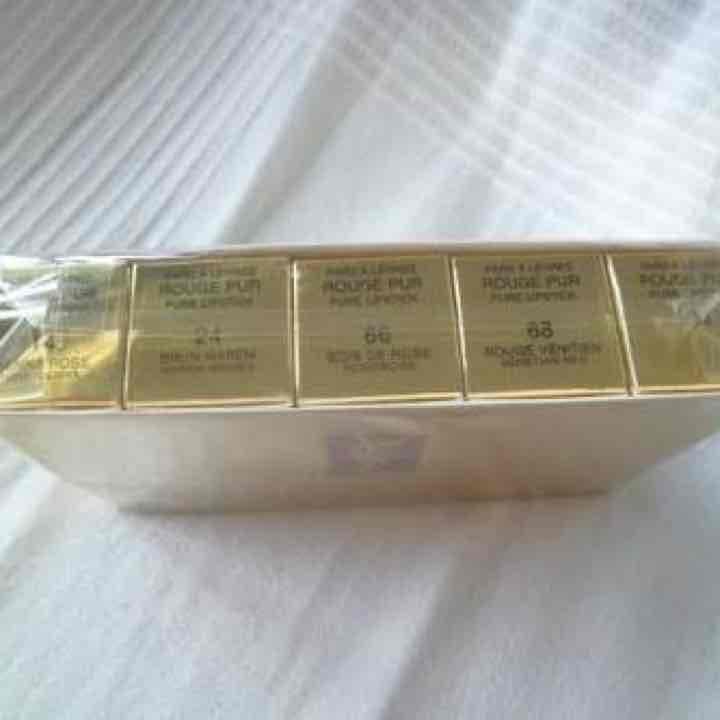 イヴサンローラン