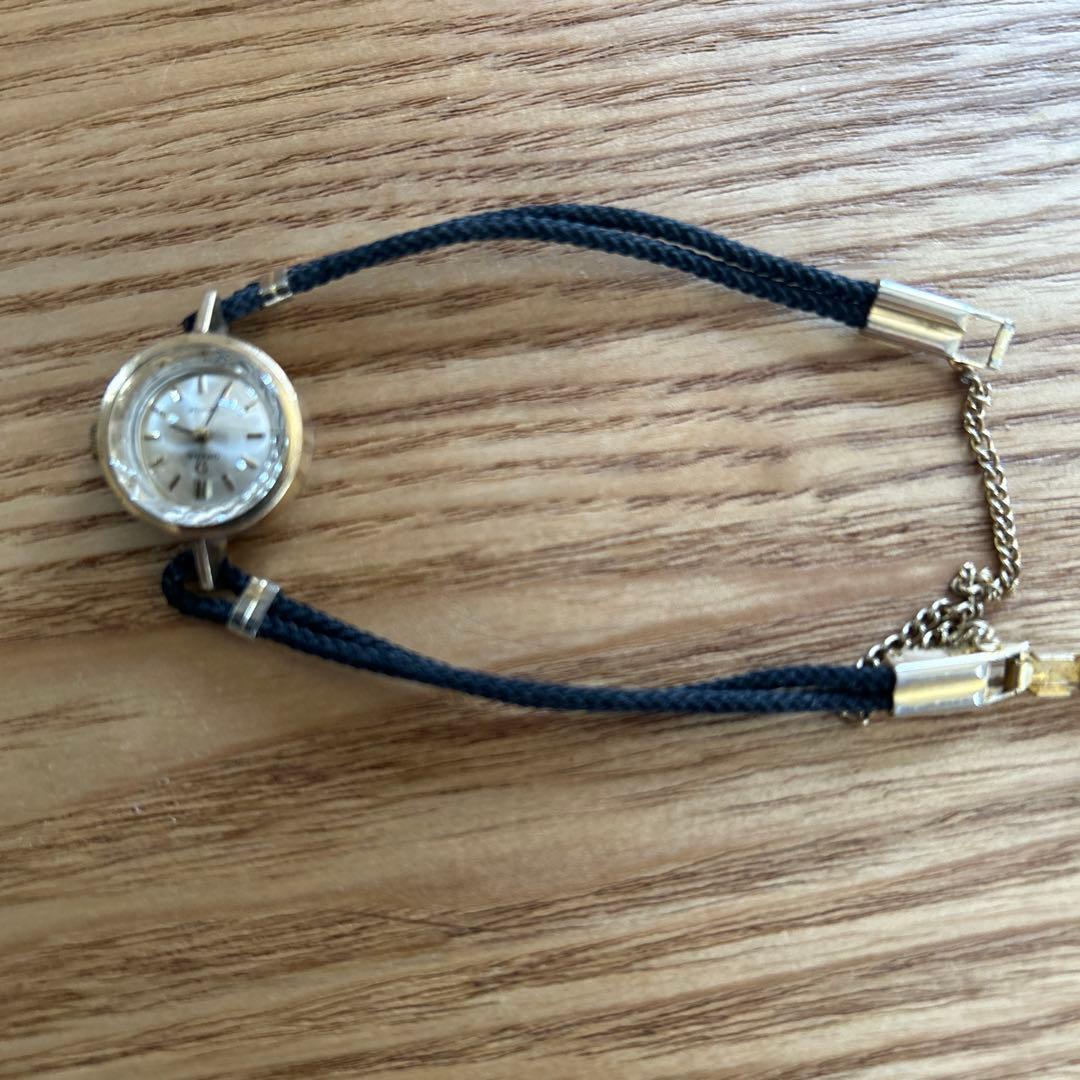 ホ*》様 ゴールドアナログ腕時計とブレスレットウォッチセット