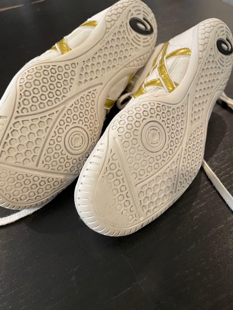 ASICS リングシューズ ホワイト/ゴールド