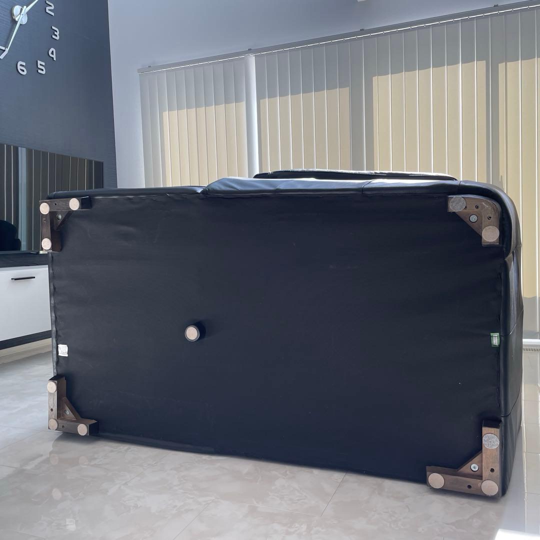 カウチソファー