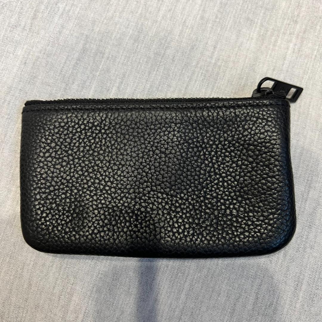 Louis Vuitton ブラックキーケース M81031