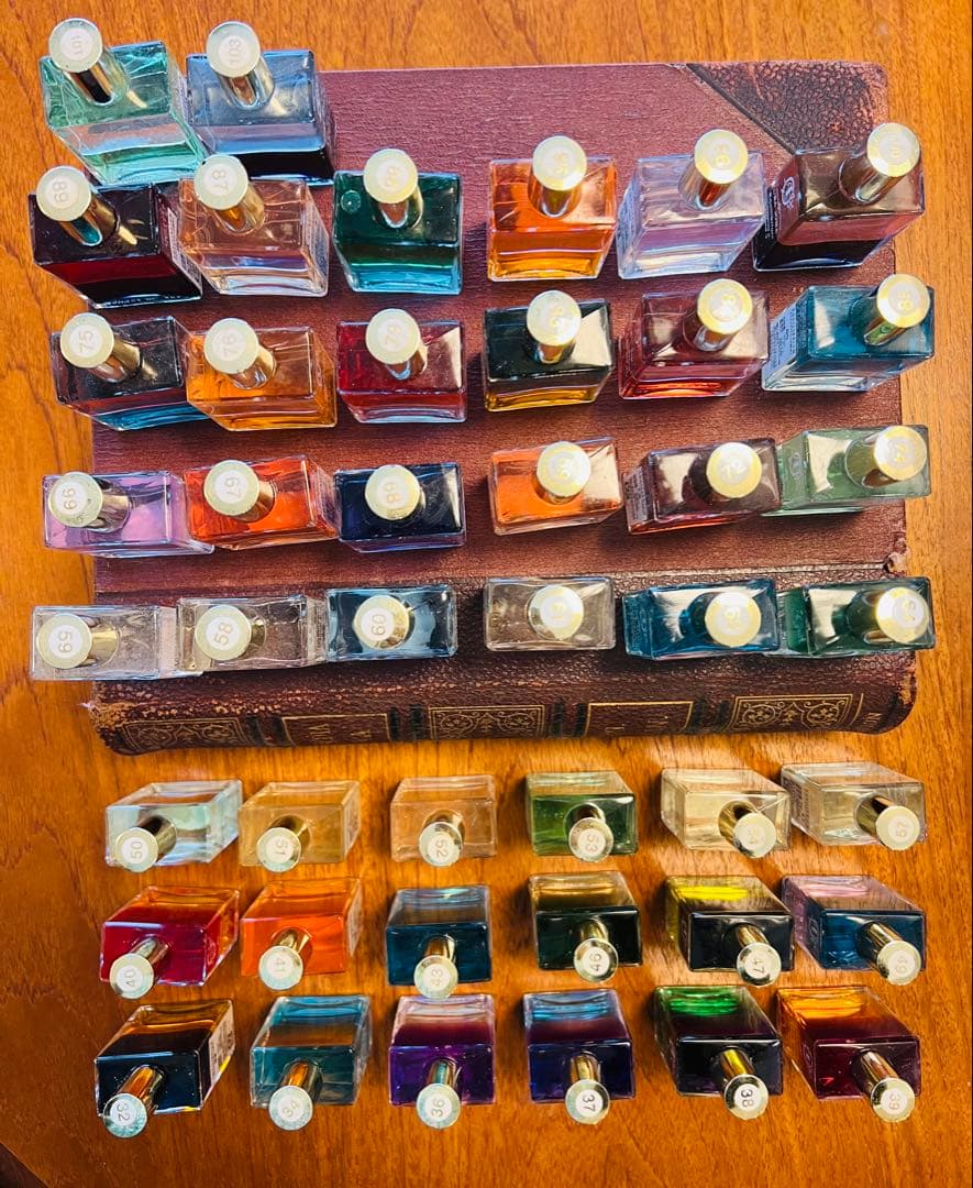 aurasoma オーラソーマ　25ml イクイリブリアム　44本