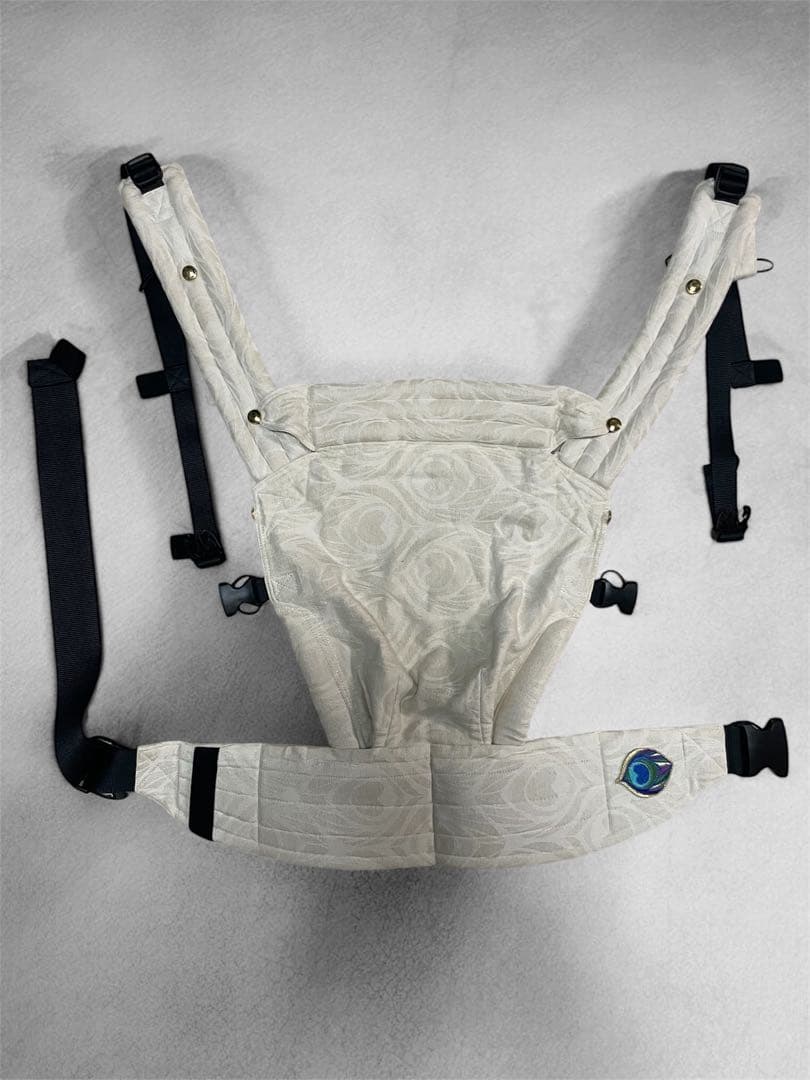 美品⭐︎ アーティポッペ　抱っこ紐