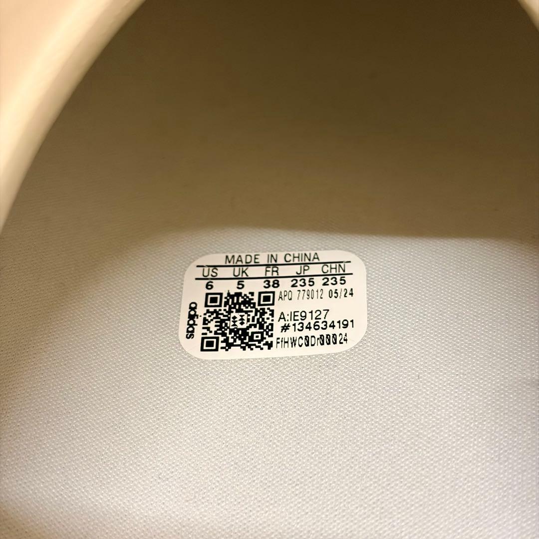 アディダス × ハローキティ スタンスミス ミュール / ホワイト サンダル