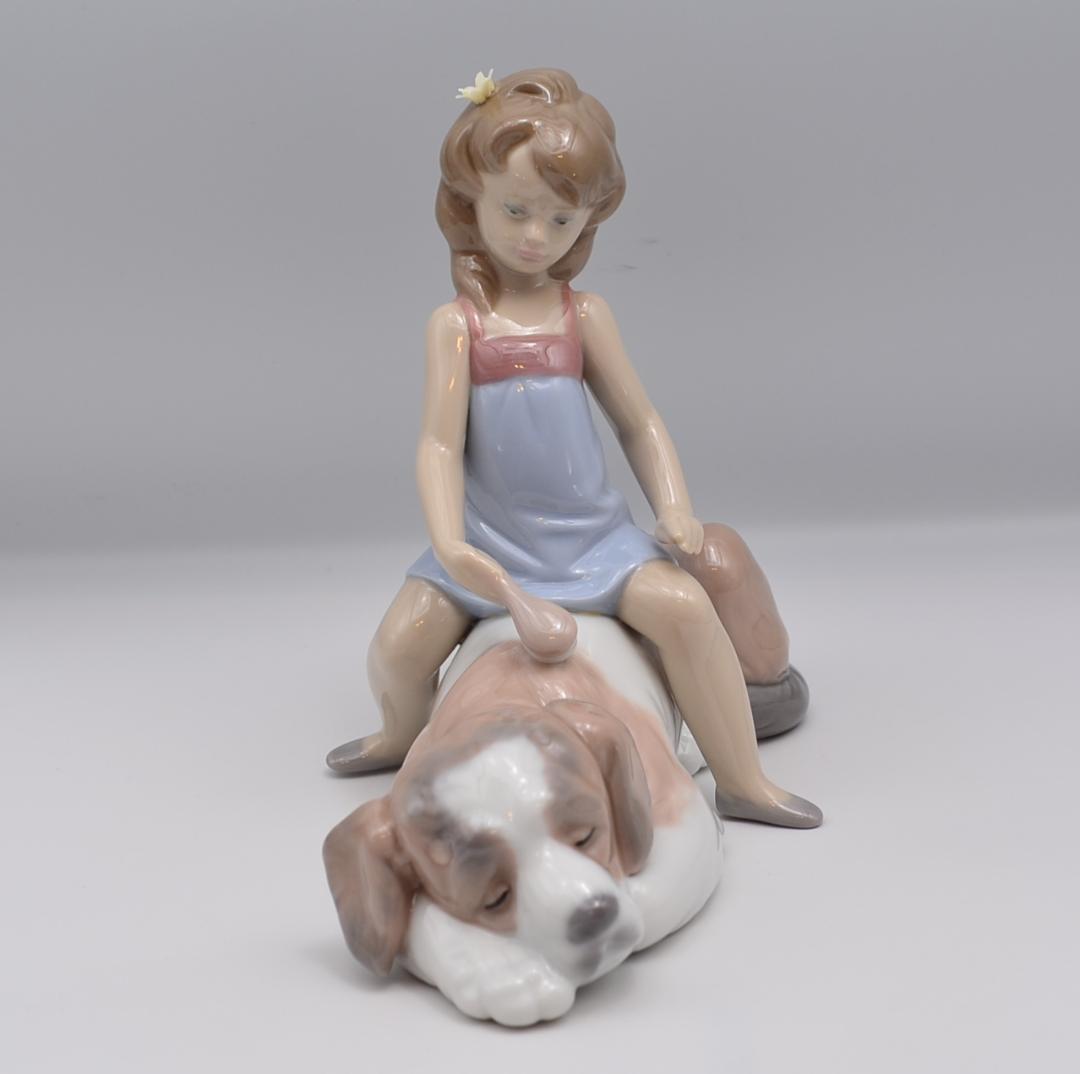 マスティフと遊ぶ　＃6229　★リヤドロ　スペイン　ポーセリン　絶版 ご成約済み