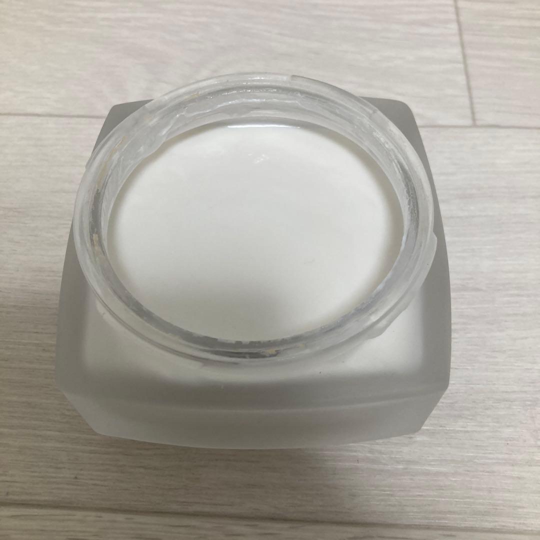 CHANEL N°19 ボディクリーム 150g