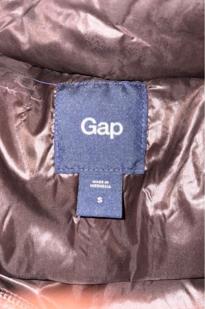 値下げ・即決welcome！！OLDGAP00sダウンベスト 平成光沢 y2k