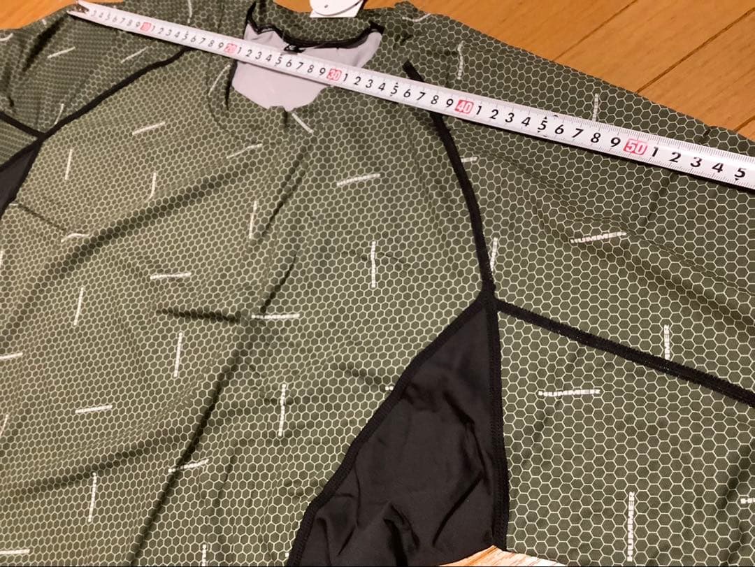 【確認画像】ハイネックUVウエア　消臭ウエア　冷感ストレッチ　スポーツ　ゴルフ