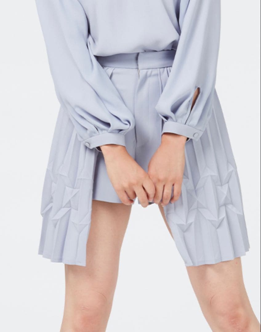 パフューム クローゼット レイヤードプリーツショートパンツ