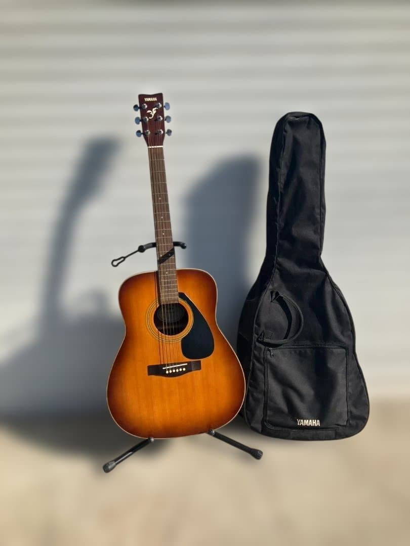 Yamaha アコースティックギター サンバーストケース付き
