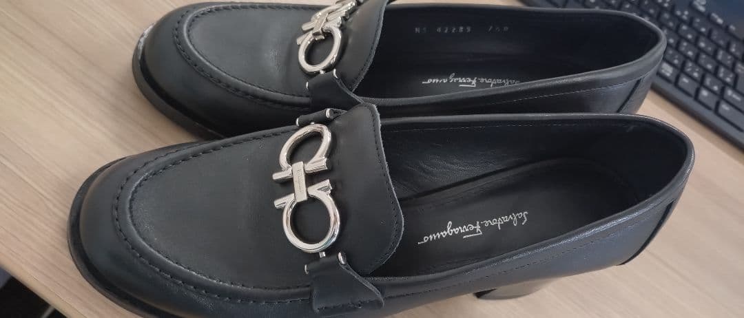 美品　フェラガモ ローファー　5センチヒール　黒　ガンチーニ　ROLO　7½D