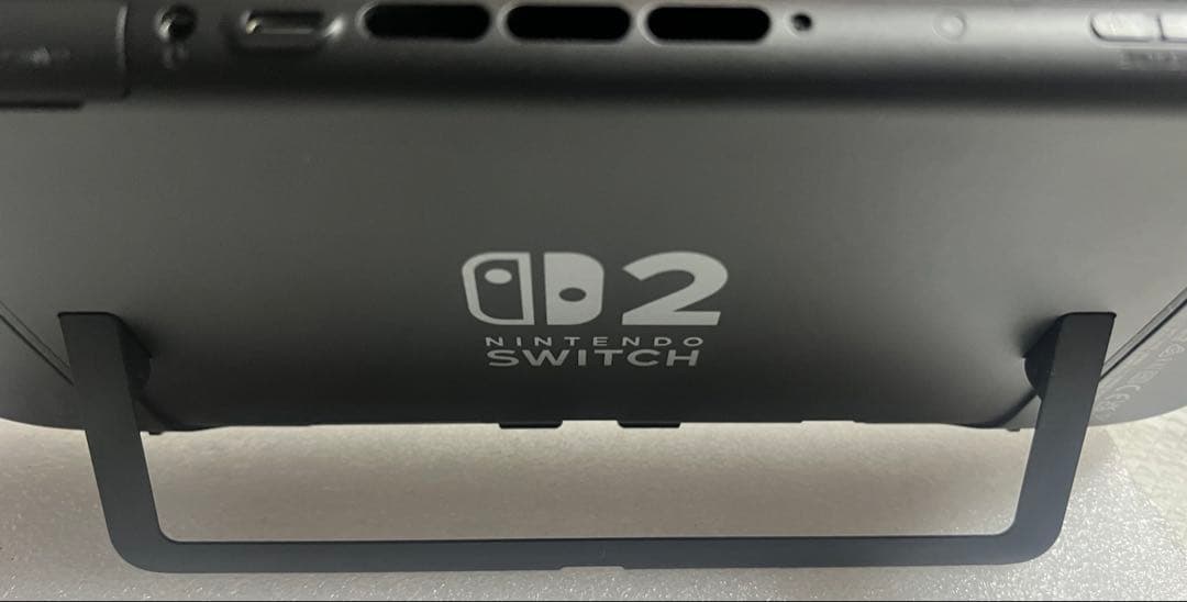 中古ニンテンドーSwitch2+パケ版マリオカートワールド+Switchプロコン