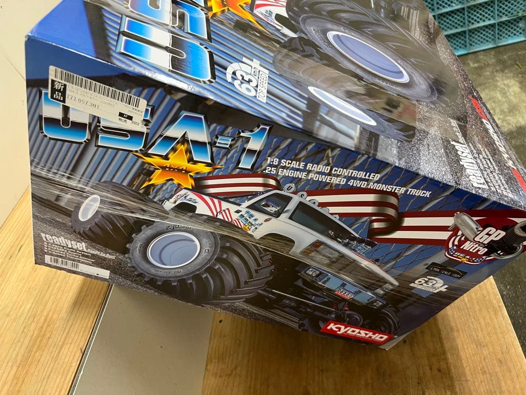 KYOSHO USA-1 1/8スケール モンスタートラック