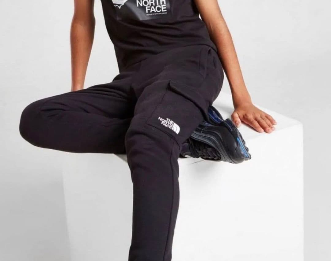 【海外限定】TNF カーゴパンツ メンズ　ジュニア　ブラック　 170